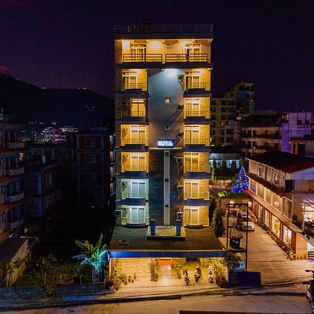 Hotel Murano Pokhara Esterno foto