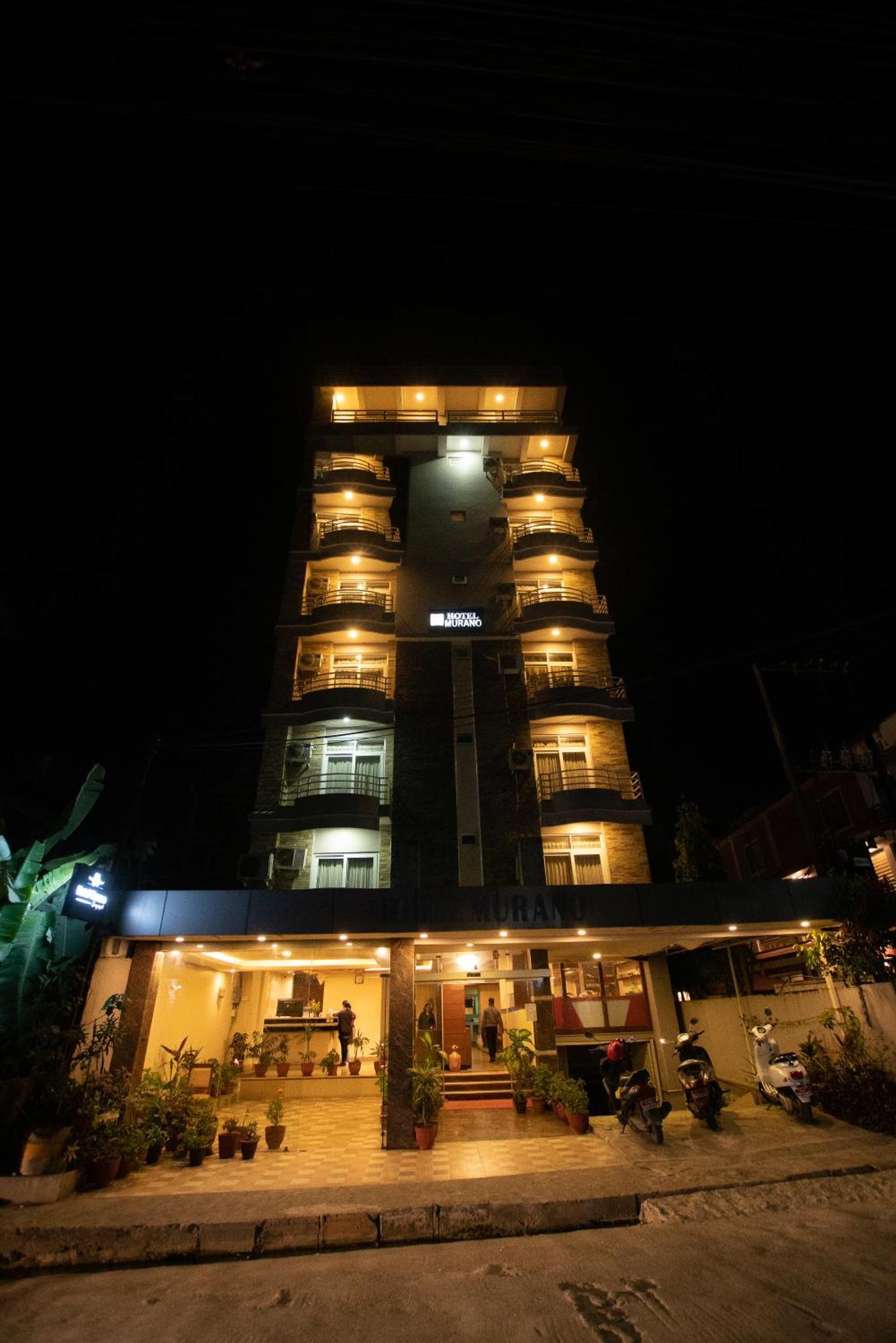 Hotel Murano Pokhara Esterno foto